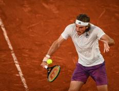 开云APP-包含ATP总决赛逆转戴维斯杯，西西帕斯刷新纪录的词条