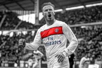 开云体育app-绿茵双城记，姆巴佩的纪录之夜与突尼斯的碾压时刻