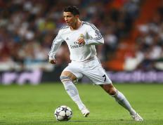 开云体育在线-雷霆万钧横扫北境，周琦擎天一柱破纪录