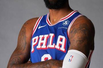开云体育官方网站-NBA球员办慈善活动爱心传递无限的简单介绍
