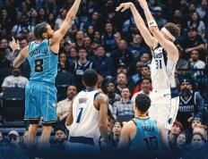 开云APP-猛龙客场击败黄蜂，西亚卡姆20+11