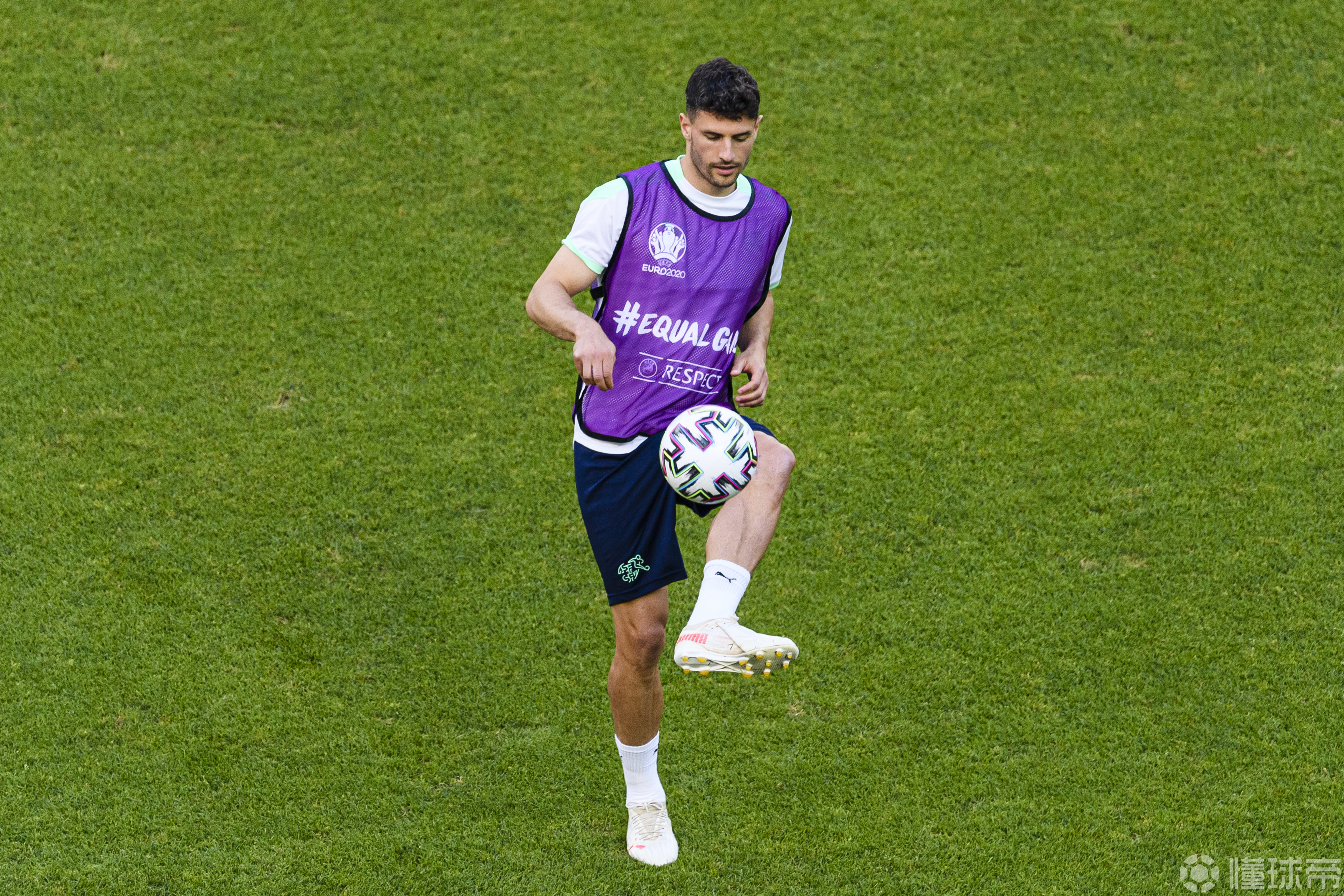 开云官网-霍芬海姆希望频频，士气高昂