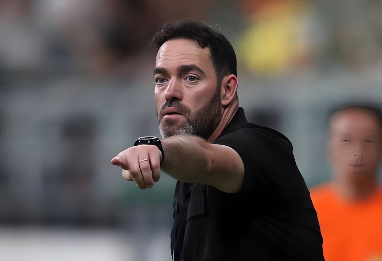 开云体育下载-包含卫冕冠军球队新援大爆发,成为球队的新希望的词条