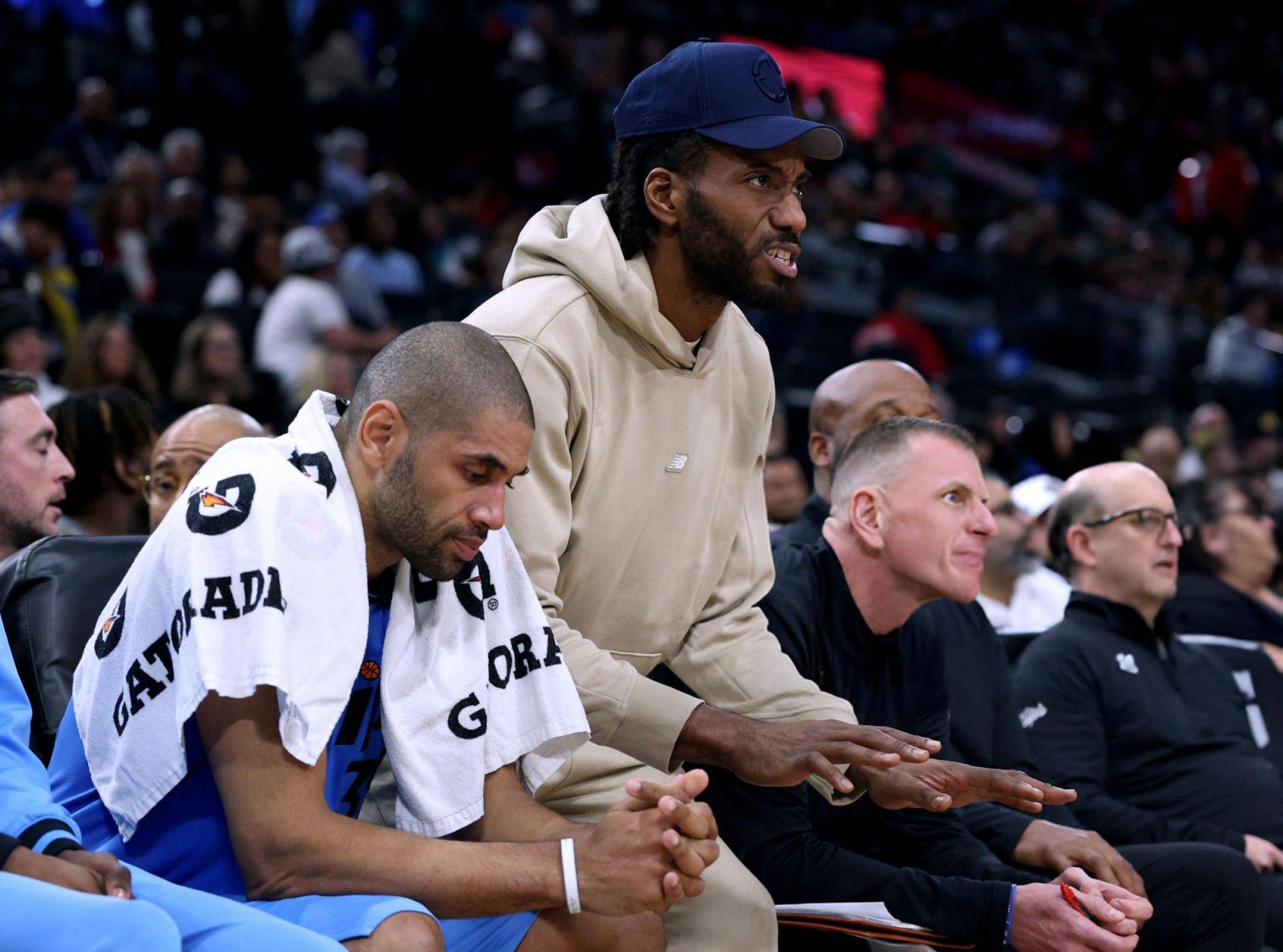 开云体育中国-勇士客场连胜快船安德里斯卢纳开赛大爆发