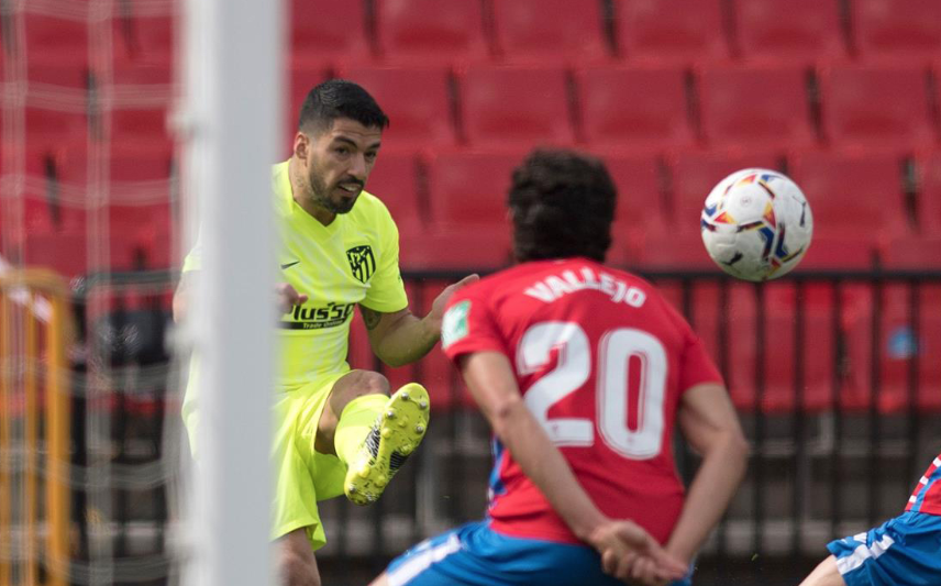 开云APP-格兰纳达队取得三连胜，表现抢眼