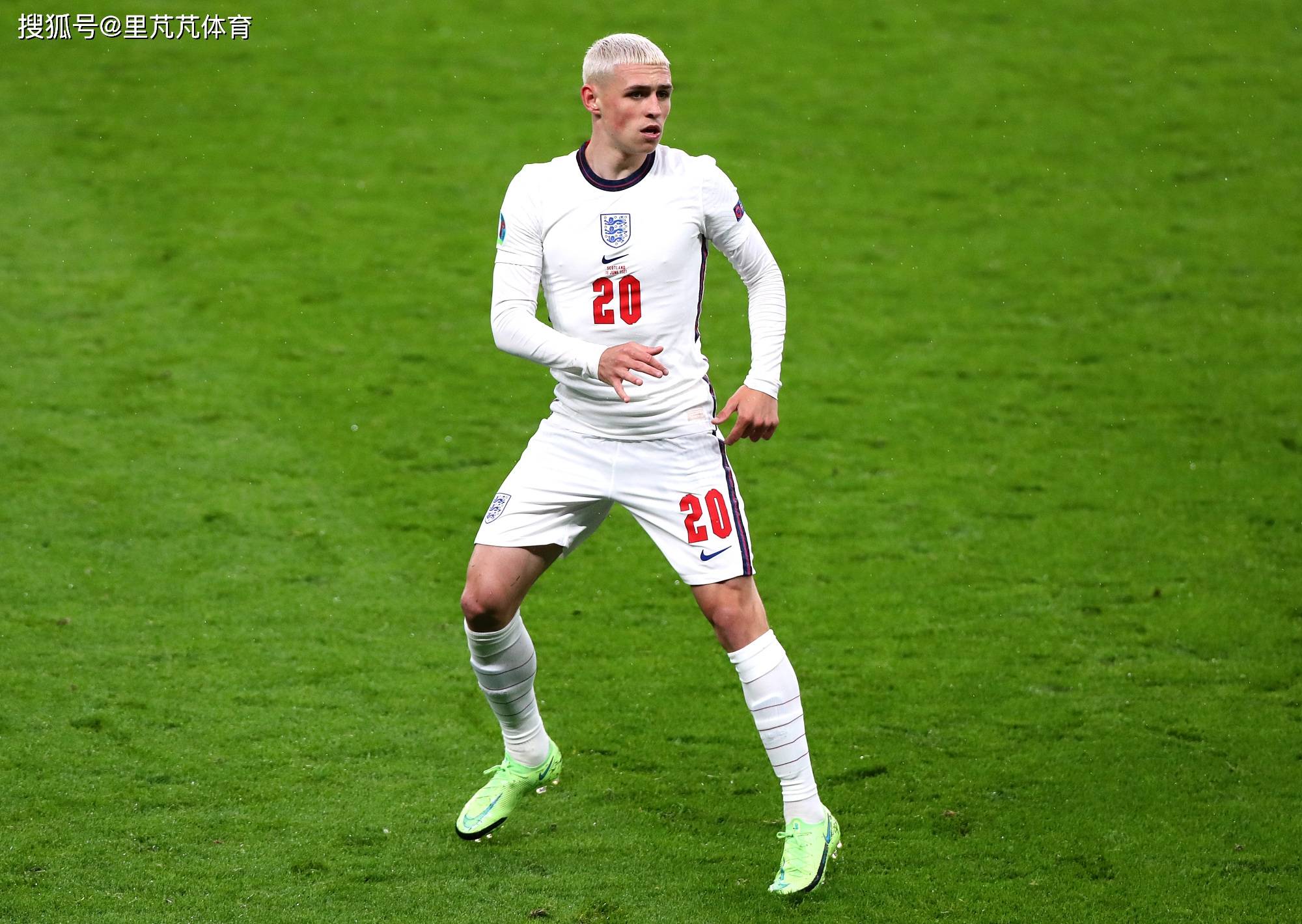 开云体育官网-英格兰球队在足球赛中获得胜利